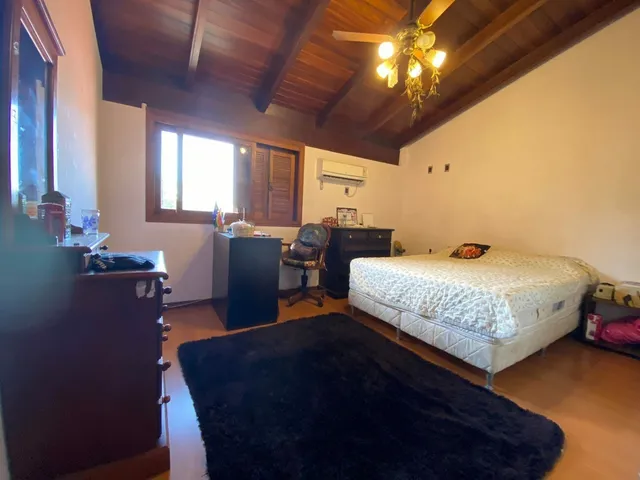 Imagem 6: Casa à Venda em Jurerê, 08 Dormitórios, 06 Vagas Garagem, 330m2 - Florianópolis/SC