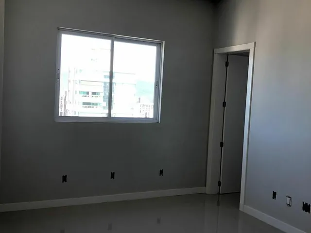 Imagem 7: Cobertura Duplex, 5 Dormitórios(5 S), 417M2 - Meia Praia - Itapema/Sc