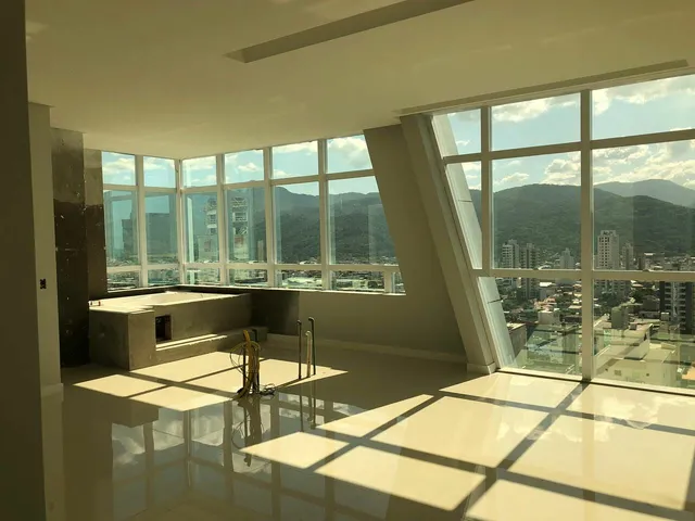 Imagem 10: Cobertura Duplex, 5 Dormitórios(5 S), 417M2 - Meia Praia - Itapema/Sc