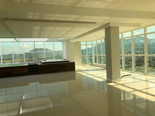 Imagem 12: Cobertura Duplex, 5 Dormitórios(5 S), 417M2 - Meia Praia - Itapema/Sc