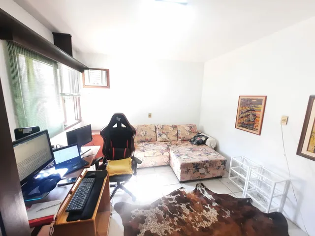 Imagem 13: Casa à Venda, 327 m², 6 Dormitórios, (1 Suíte), Trindade, Florianópolis/SC