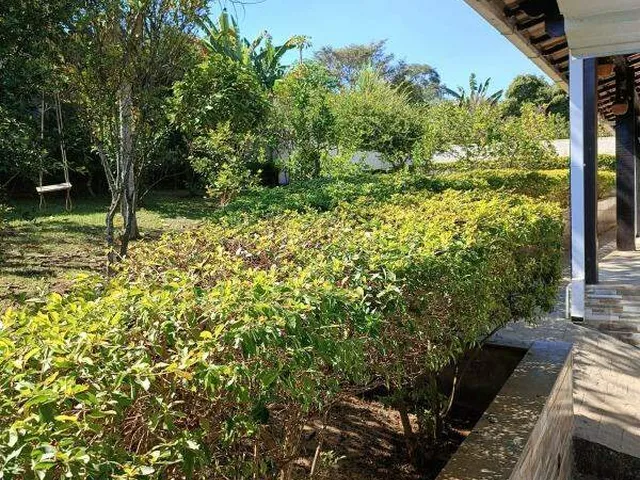 Imagem 10: Sítio à venda em Esmeraldas (Jardim das Oliveiras) – 4 quartos, piscina e espaço