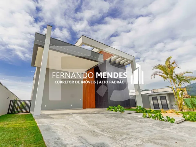Imagem: Casa À Venda no Bairro santa Regina - Camboriú/Sc