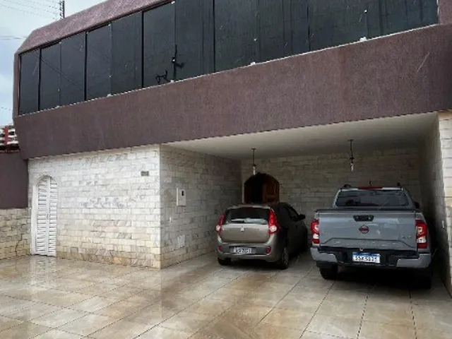 Imagem: Casa À Venda em Localização Privilegiada