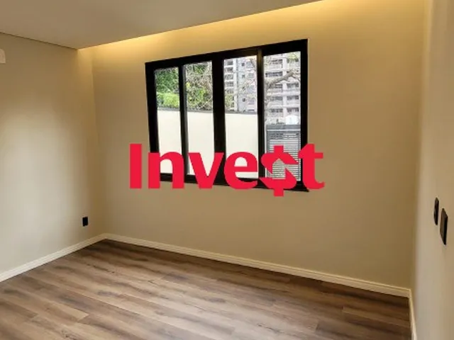 Imagem 2: Casa Moderna , 3 Suítes , Churrasqueira e Piscina Aquecida , Ótima Localização na Qe