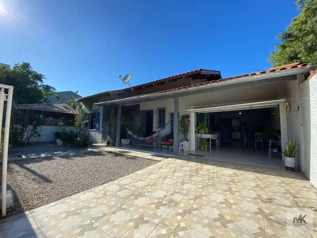 Imagem: Vendo Casa em Porto Belo com 3 Dormitórios