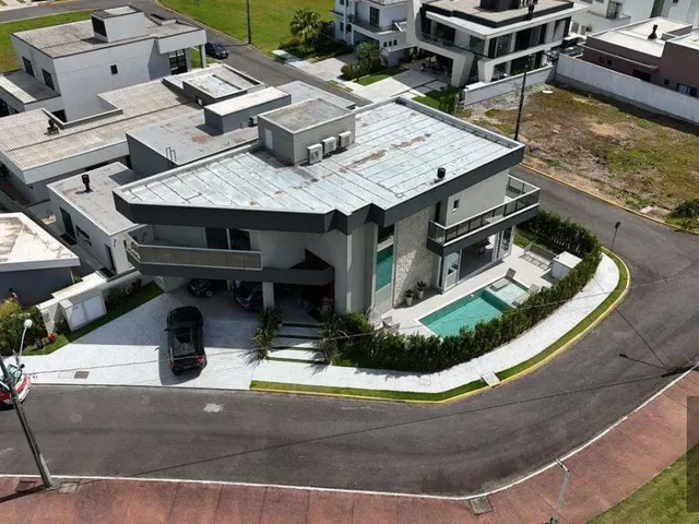 Imagem: Casa Á Venda em Condomínio Fechado 5 Suítes