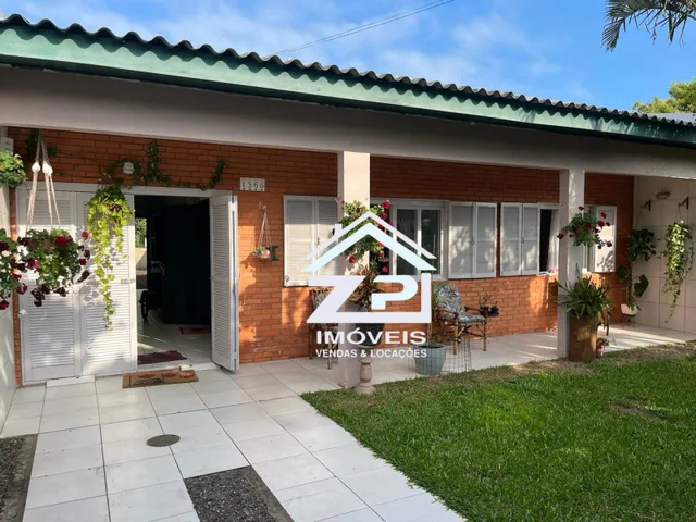 Imagem: Casa À Venda com 04 Dormitórios - 143M²