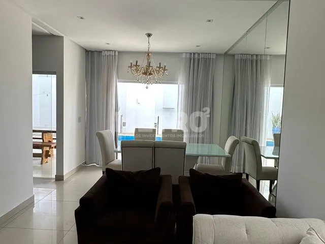 Imagem: A casa em condomínio possui 1 Dormitório, 3 Suítes, 3