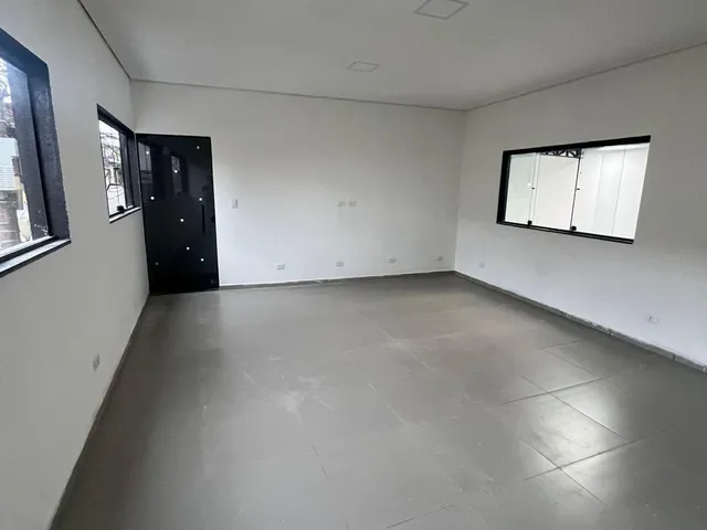 Imagem: O depósito possui 4 Banheiros, 250m² de Área, Imóvel