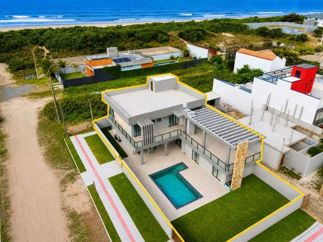 Imagem 13: Sobrado À Venda em Guaratuba, Balneario Coroados, com 6 Quartos, 350M²