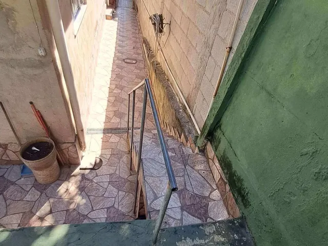 Imagem 9: V. Geral - Casa Duplex, Varanda, Total 4 Qtos e 2 Banhs, Quintal e Área Gourmet