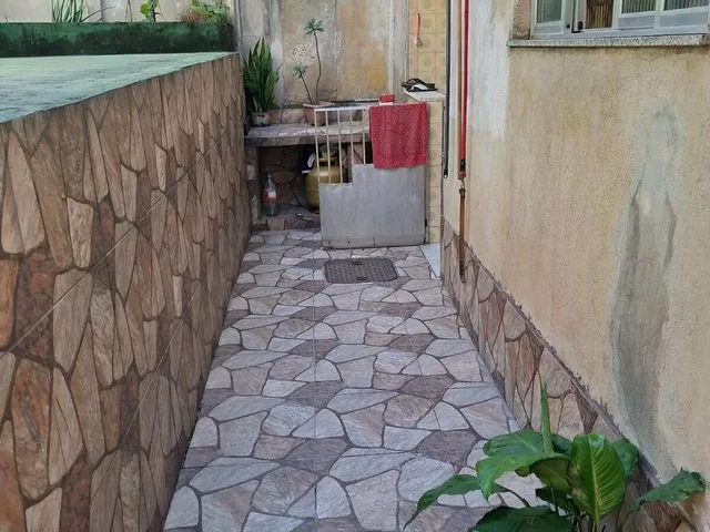 Imagem 11: V. Geral - Casa Duplex, Varanda, Total 4 Qtos e 2 Banhs, Quintal e Área Gourmet