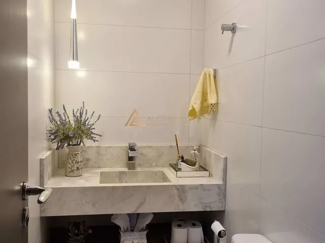 Imagem 9: Luxo e Conforto com 3 Suítes, Sendo 1 Master e Varanda Gourmet na Ponta Verde !!!
