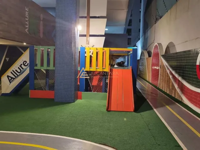 Imagem 4: Luxo e Conforto com 3 Suítes, Sendo 1 Master e Varanda Gourmet na Ponta Verde !!!