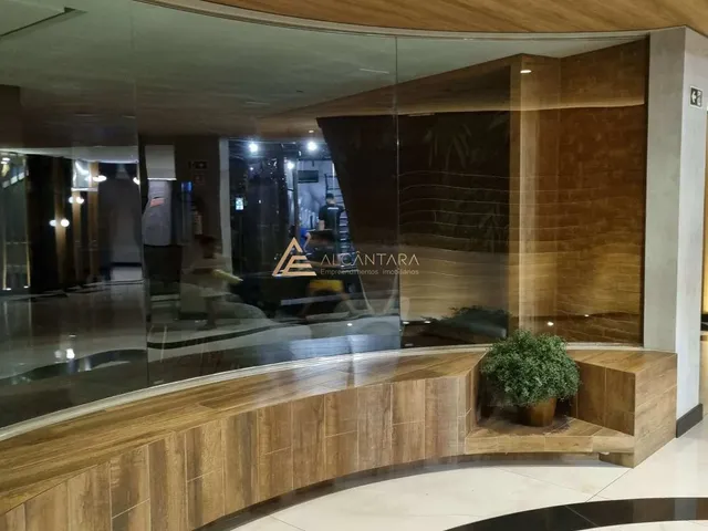 Imagem 2: Luxo e Conforto com 3 suítes, sendo 1 master e varanda gourmet na Ponta Verde !!!