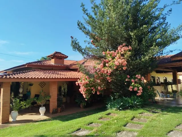 Imagem: Casa em Araçoiaba REMAX Shmone