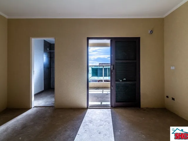 Imagem 9: Imperdível Casa à Venda em Santo André-SP, Parque João Ramalho: 3 Quartos, 3 Suítes