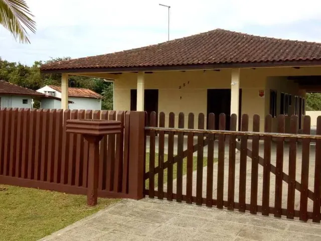Imagem 4: Casa para alugar com piscina próxima à praia em Guaratuba ( Locação Diária
