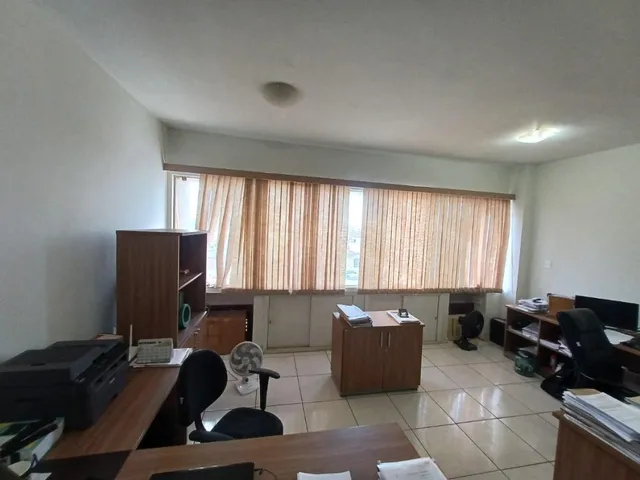 Imagem: Sala Comercial a Venda na Galeria Torre