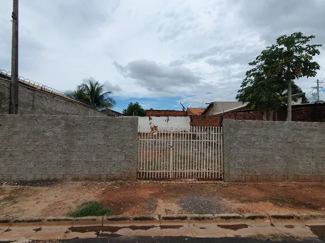 Imagem: Terreno a Venda no Riberio- Lins