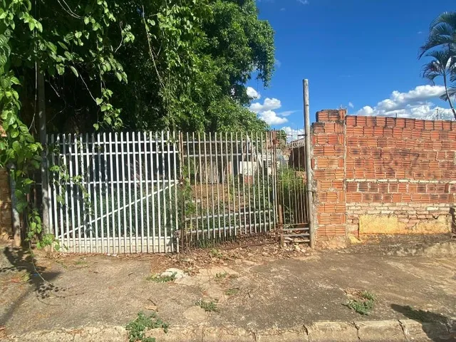 Imagem: Terreno a Venda no Riberio- Lins