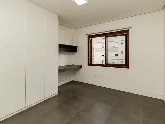 Imagem 13: Apartamento à venda em Porto Alegre, Menino Deus, com 2 quartos, 88m²
