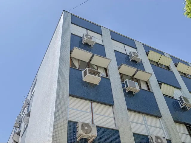 Imagem: O apartamento possui 4 Dormitórios, 2 Banheiros, 1 Vaga na