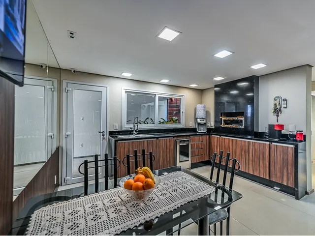 Imagem 9: Casa à venda em Porto Alegre, Menino Deus, com 5 quartos, 714m²