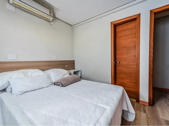 Imagem 10: Casa à venda em Porto Alegre, Menino Deus, com 5 quartos, 714m²