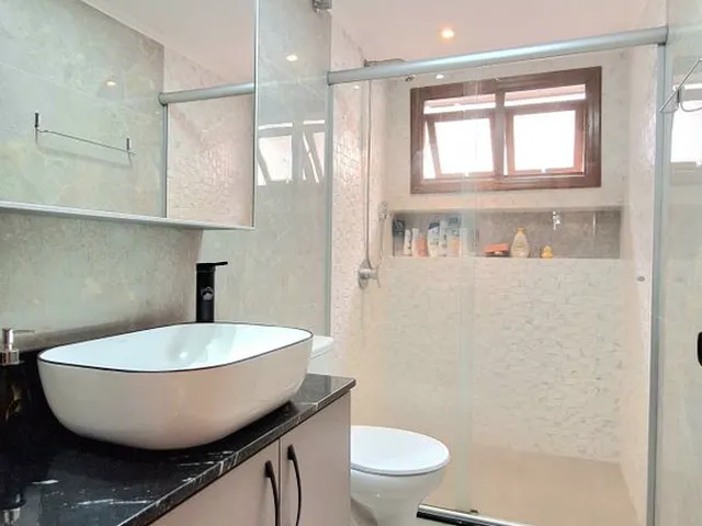 Imagem 10: Apartamento À Venda em Porto Alegre, Rio Branco, com 3 Quartos, 103M²