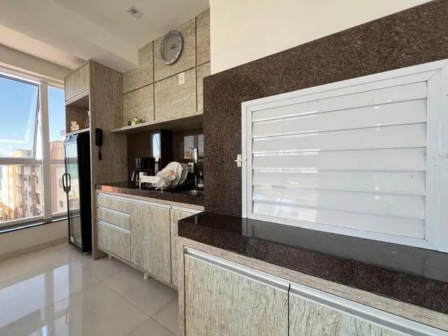 Imagem: Alto Padrão para Venda em Itapema, Meia