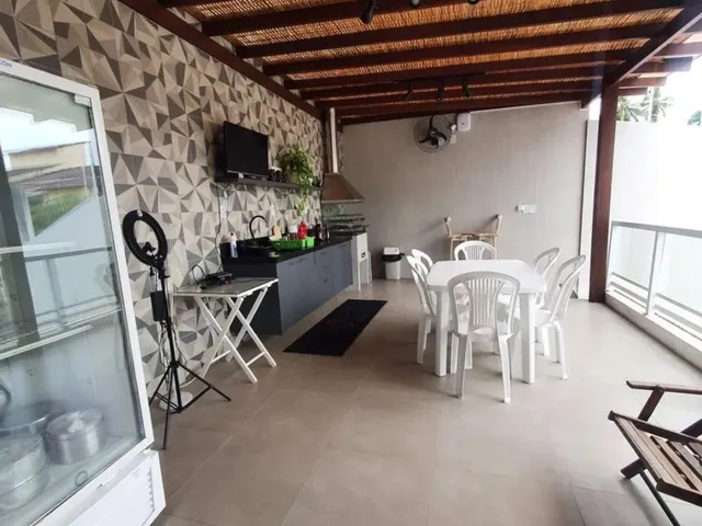Imagem 5: Casa À Venda no Centro de Lauro de Freitas-Ba: Versatilidade e Conforto em Destaque!