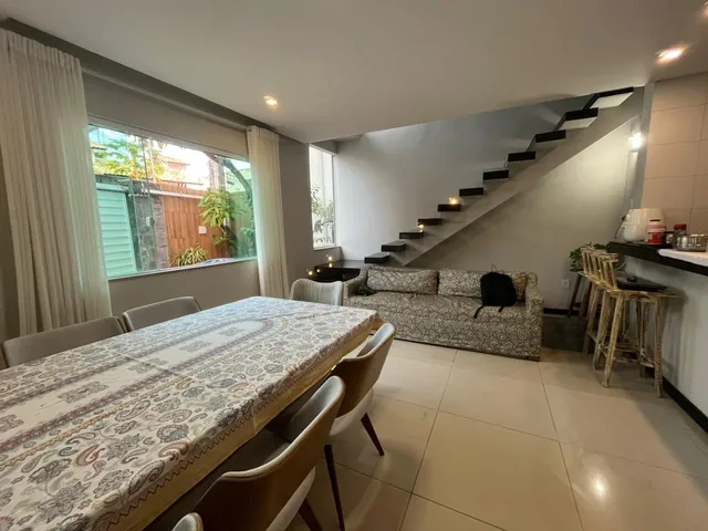 Imagem 10: Casa À Venda no Centro de Lauro de Freitas-Ba: Versatilidade e Conforto em Destaque!