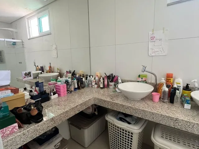 Imagem 13: Casa À Venda no Centro de Lauro de Freitas-Ba: Versatilidade e Conforto em Destaque!