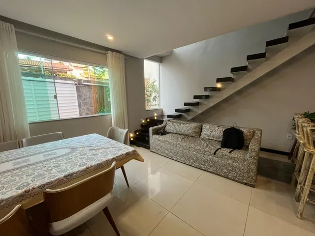 Imagem 14: Casa À Venda no Centro de Lauro de Freitas-Ba: Versatilidade e Conforto em Destaque!