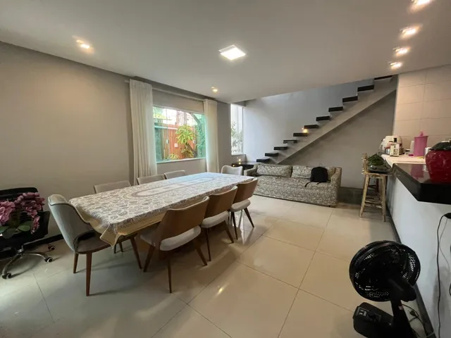 Imagem 16: Casa À Venda no Centro de Lauro de Freitas-Ba: Versatilidade e Conforto em Destaque!