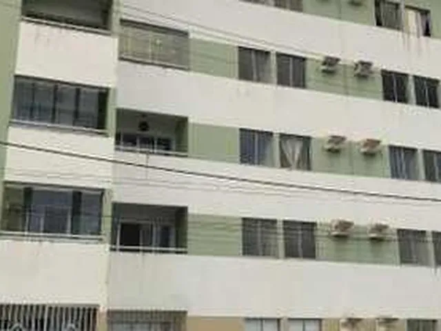 Imagem: O apartamento possui 2 Dormitórios, 1 Suíte, 1 Banheiro,