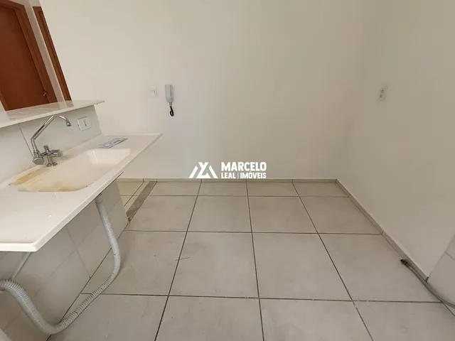 Imagem 6: Alugo Apto de 2/4 no 4º Andar no Condomínio Vitória Sul com Completa Infra Estru