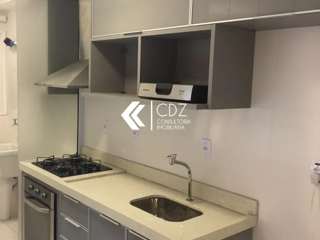 Imagem: O apartamento possui 2 Dormitórios, 1 Banheiro, 1 Vaga na
