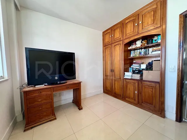 Imagem 15: Apartamento de 3 quartos à venda no Ed. Fernanda, com 130m², em Icaraí, Niterói/RJ
