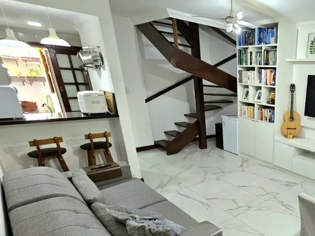 Imagem 7: Casa Duplex 3/4 Mobiliada para Alugar na Praia do Flamengo