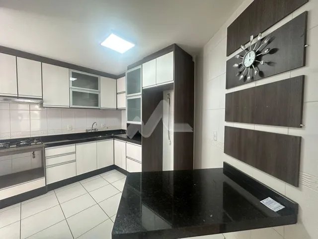 Imagem 4: Apartamento para Locação com 03 Quartos e Cozinha Planejada, Centro, Toledo - Pr