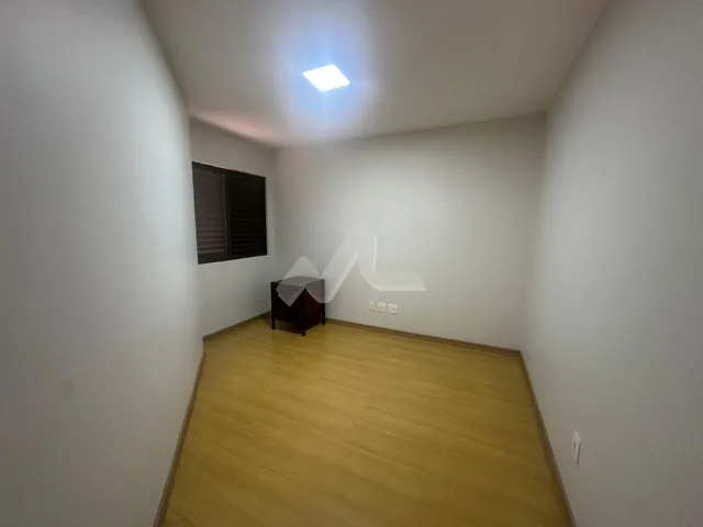 Imagem 12: Apartamento para Locação com 03 Quartos e Cozinha Planejada, Centro, Toledo - Pr