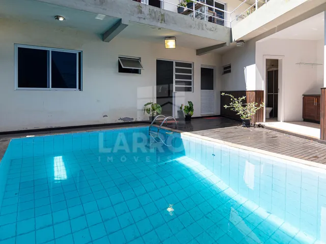 Imagem 14: Casa em condomínio com 4 dormitórios