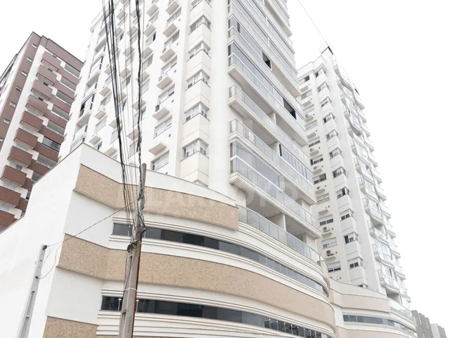 Imagem 3: Apartamento com 4 dormitórios