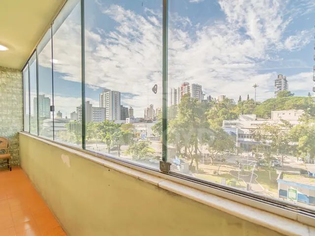 Imagem 2: Apartamento com 4 dormitórios
