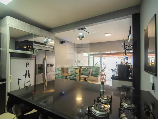 Imagem 7: Casa com 4 dormitórios