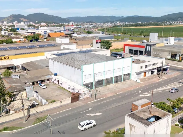Imagem 2: Sala comercial com aluguel por R$12.900 /mês