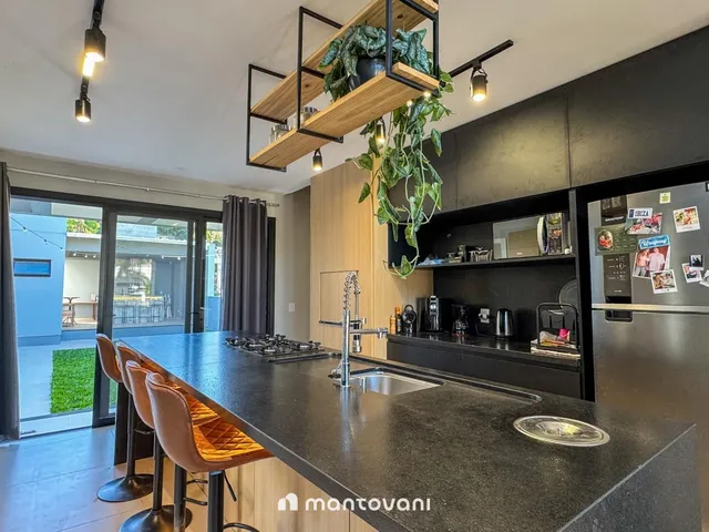 Imagem 16: Casa 3 dormitórios com 2 suítes + quiosque no Royal Country